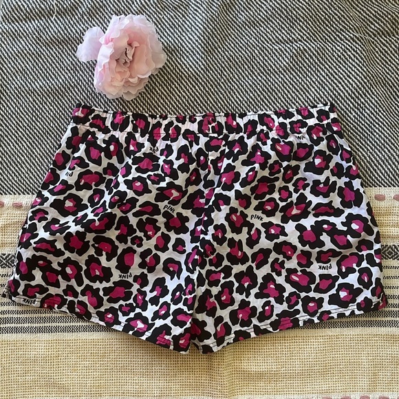 (SOLD) Deadstock Victoria’s Secret pink sleep shorts - Picture 2 of 4